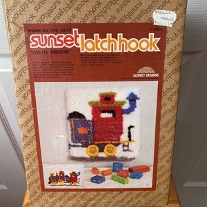 VINTAGE Sunset Caboose Train Folkart Craft Latchhook Kit